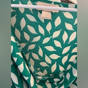 Loft Teal/green and White Leaf Patterned dress with tie